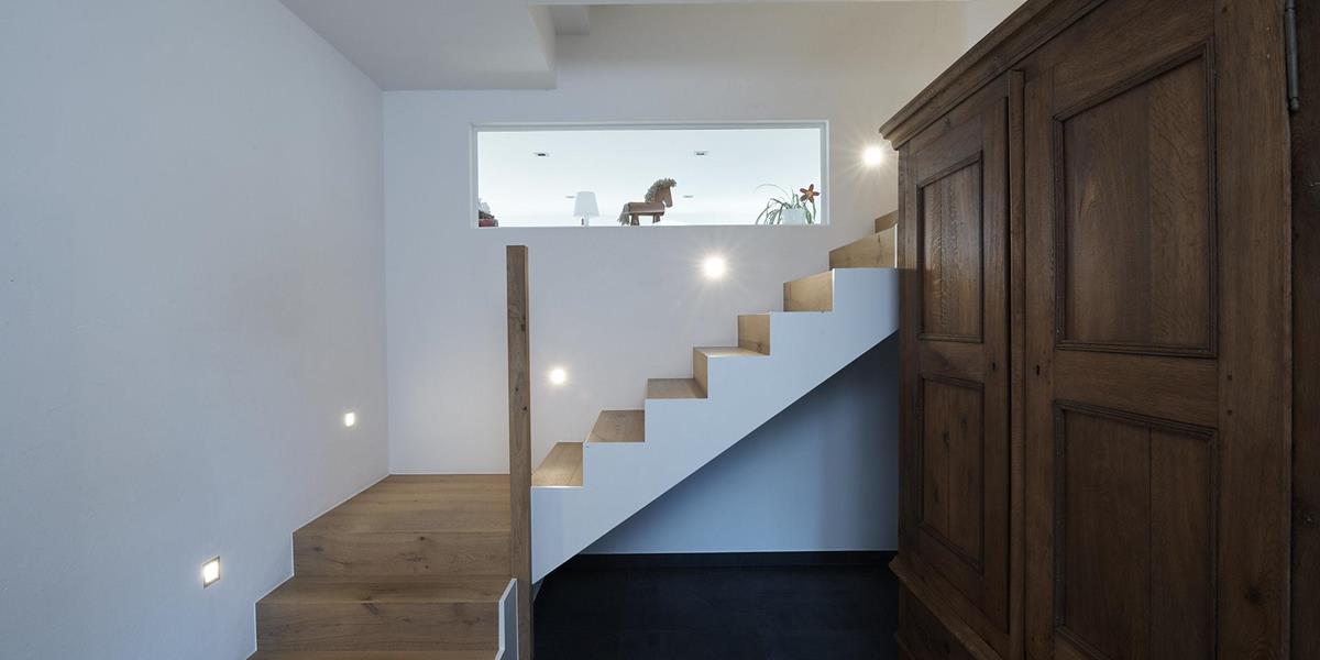Habillage escalier - Habillage d’un escalier en béton